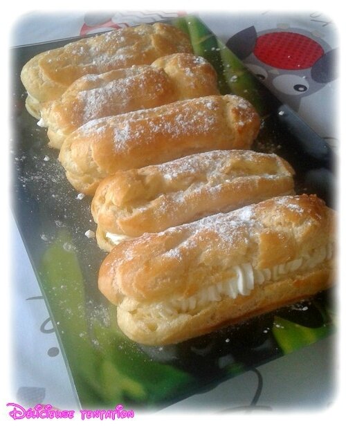 Eclair à la chantilly