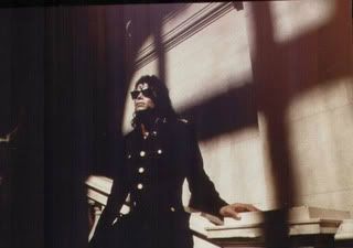 Un jour dans la vie de Michael Jackson - Page 2 86759953