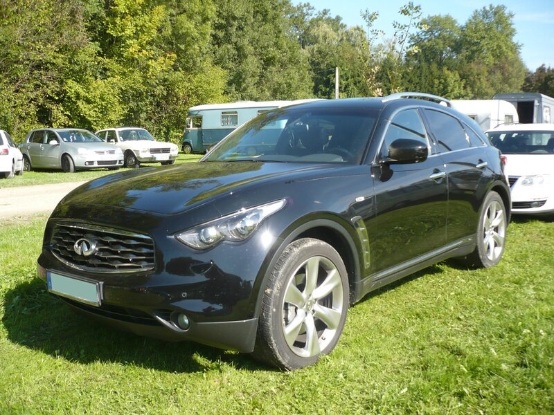 INFINITI FX 30d S Lipsheim (1)