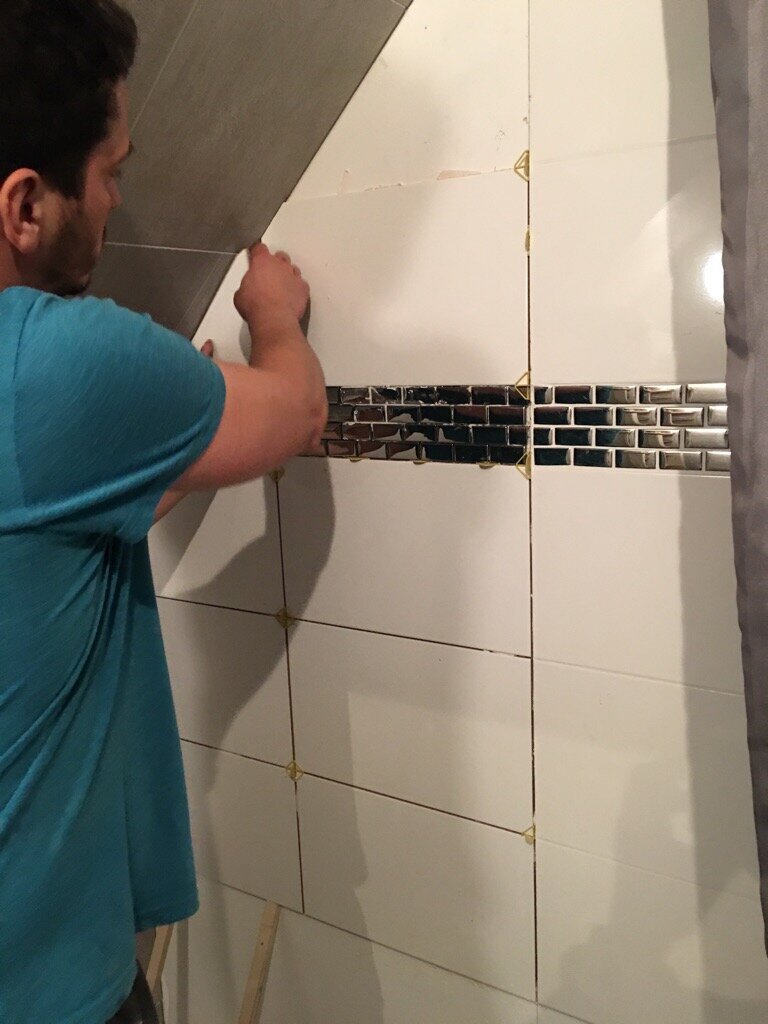Carrelage salle de bain suite un toit pour la vie