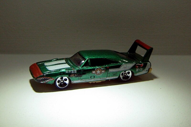 Dodge charger daytona de 1970 (Hotwheels 1998)