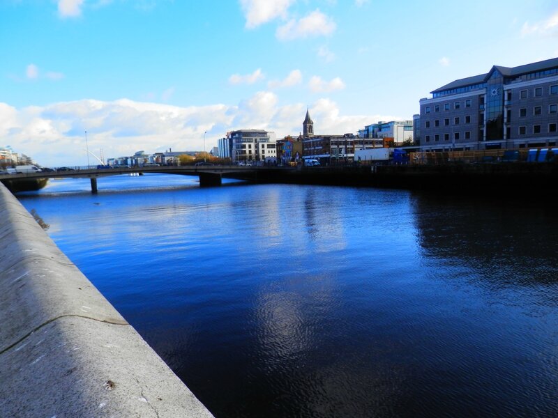 Bleu Liffey, vers le large