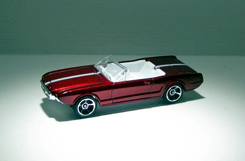 Ford mustang II concept convertible de 1963 (Hotwheels 2011) 02