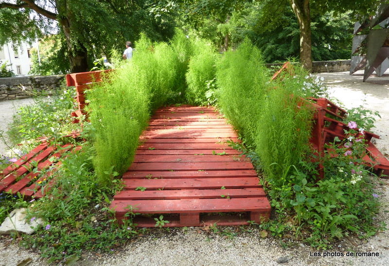 Résultat de recherche d'images pour "jardins insolites"