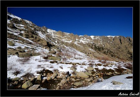 dsc_0572_border