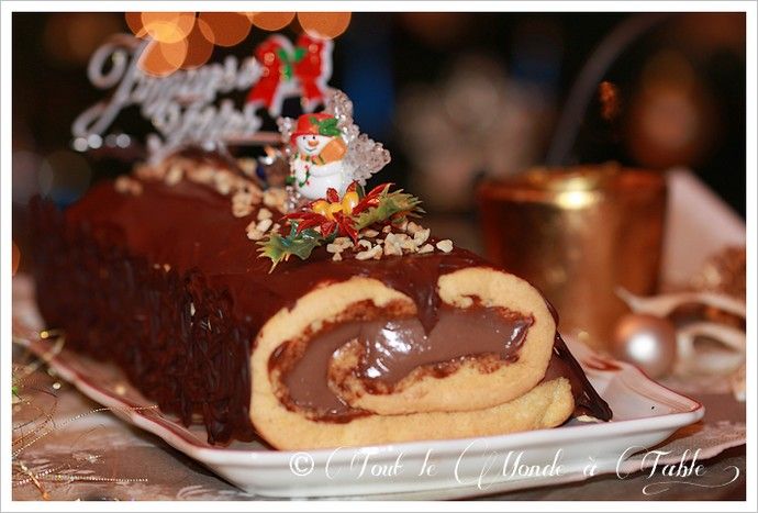 Bûche De Noël à La Crème Pâtissière Au Chocolat Tout Le