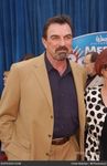 tom_selleck_meet_the_robinsons_world_premiere_r19R54