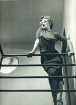 1952-01-Beverly_Carlton_hotel-day2-sitting04-stairs-030-1-by_halsman-1a