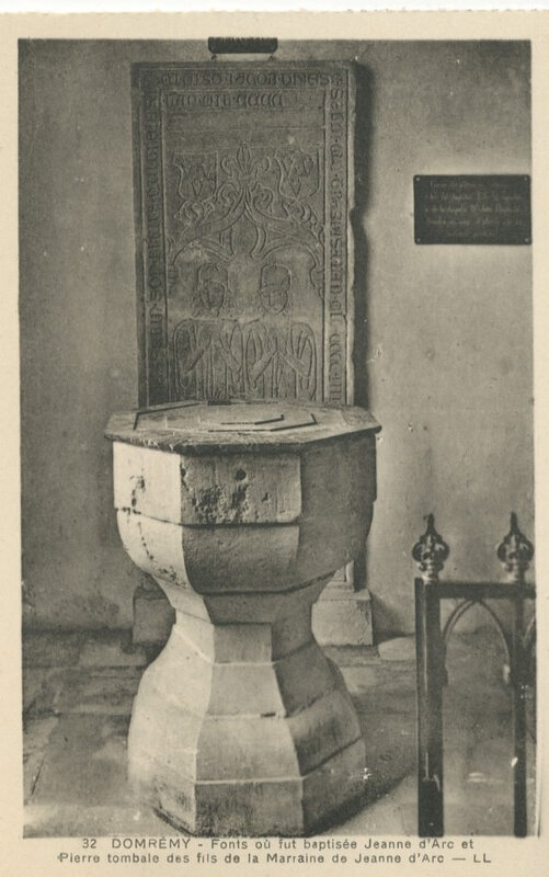 Chambre et Baptême de jeanne d'Arc église Saint-Rémy de Domrémy