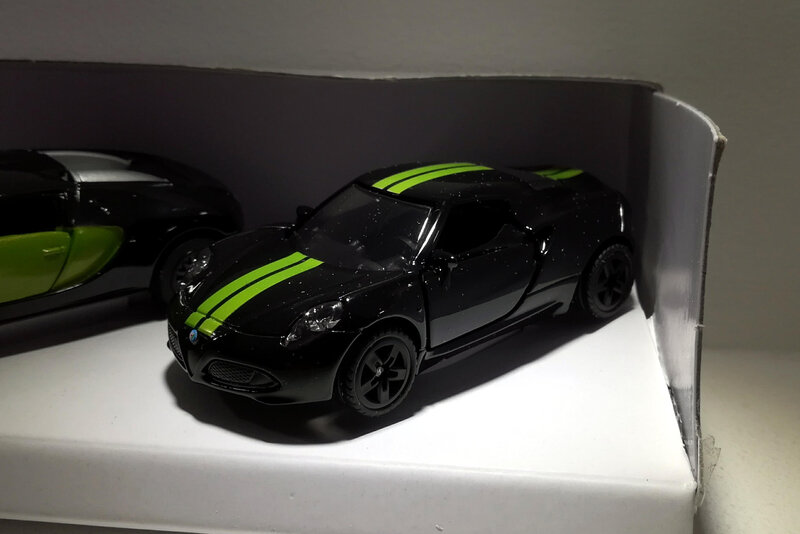 Alfa Romeo 4C (Siku)