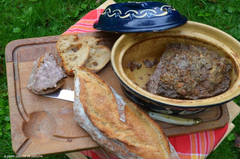 Recette de Terrine de foie gras à l'Armagnac, pain d'épices et poires rôties