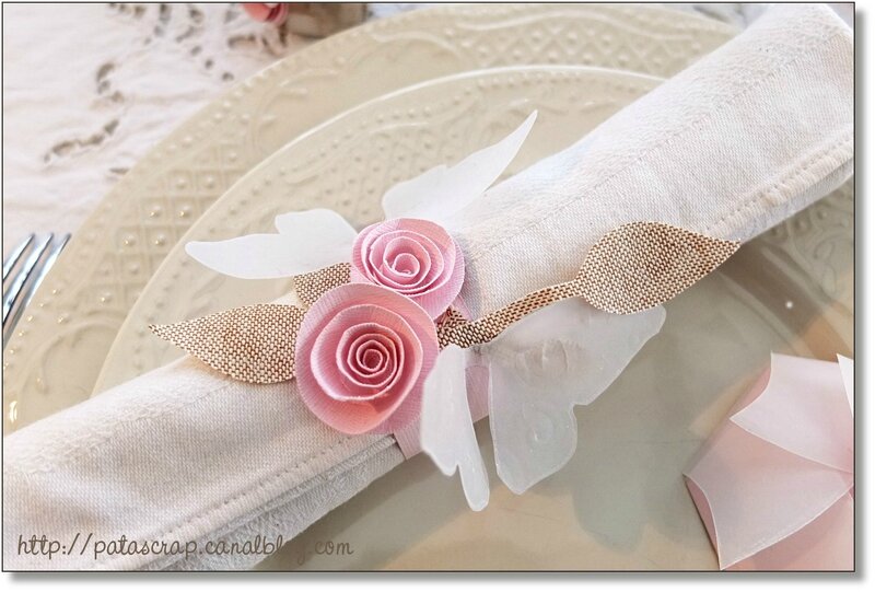 table rose serviette