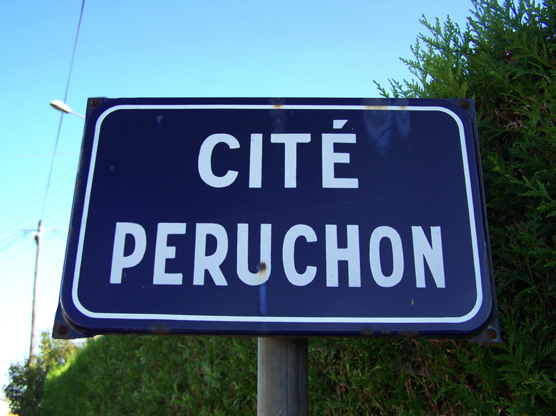 Mauléon (79), Cité Péruchon
