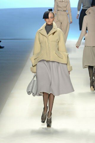 Louis Vuitton Automne Hiver 2008 - Fashion Wanita - 810903292