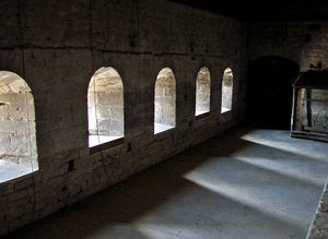 Saint_Donat_sur_l_Herbasse_palais_delphinal_3