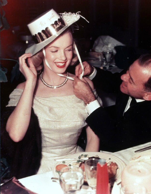 mm_nouvel_an-1949-hyde