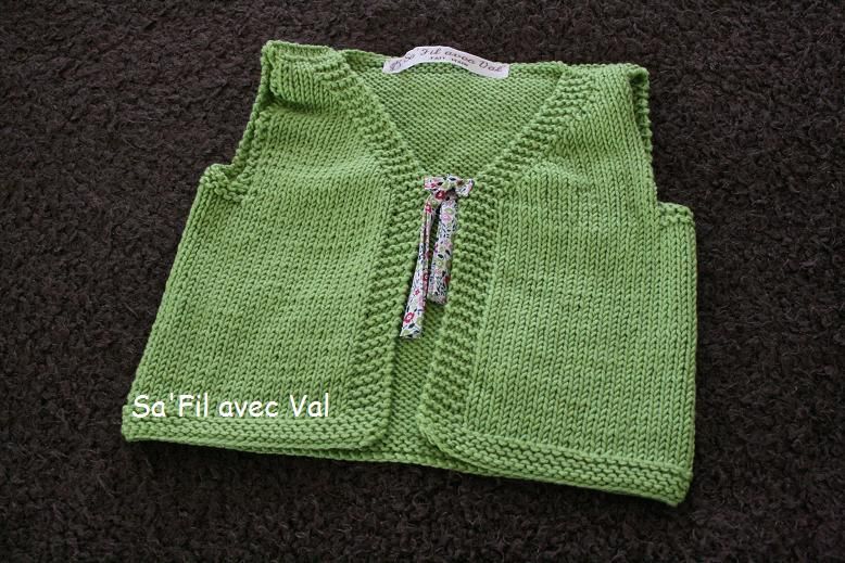 tricoter un gilet sans manche en un seul morceau