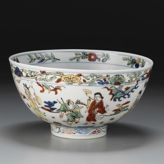A fine 'wucai' 'Immortals' bowl, Wanli Mark And Period(1573-1620)