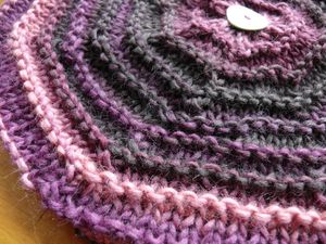 Beret Première détail point