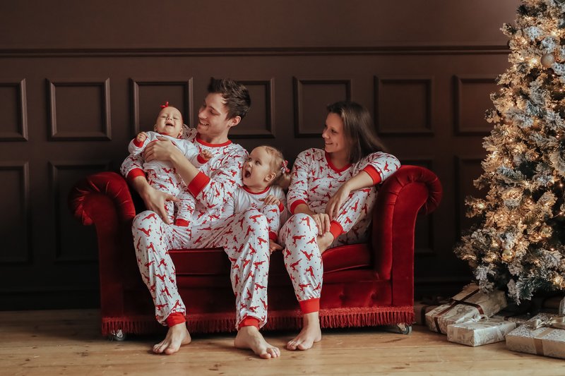 famille_pyjama_noel
