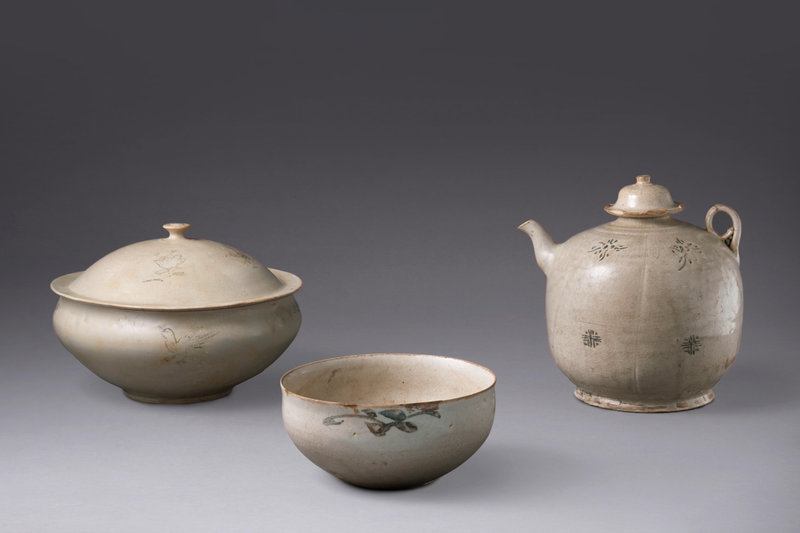 A group of three celadon-glazed stoneware, Vietnam, 14th century
