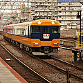 近鉄12200系, 鶴橋駅