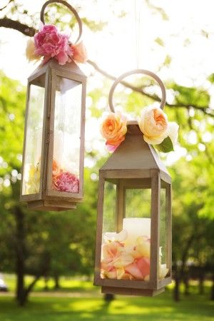 Hanging_Lantern_Decor_300x450
