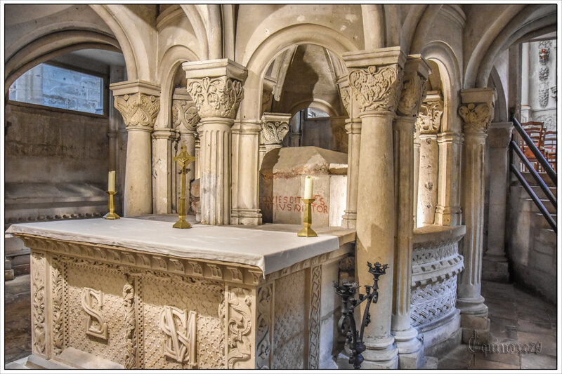 Saint-Maixent Histoire et fouilles archéologiques dans la crypte de l’ancienne église de Saint Léger (8)