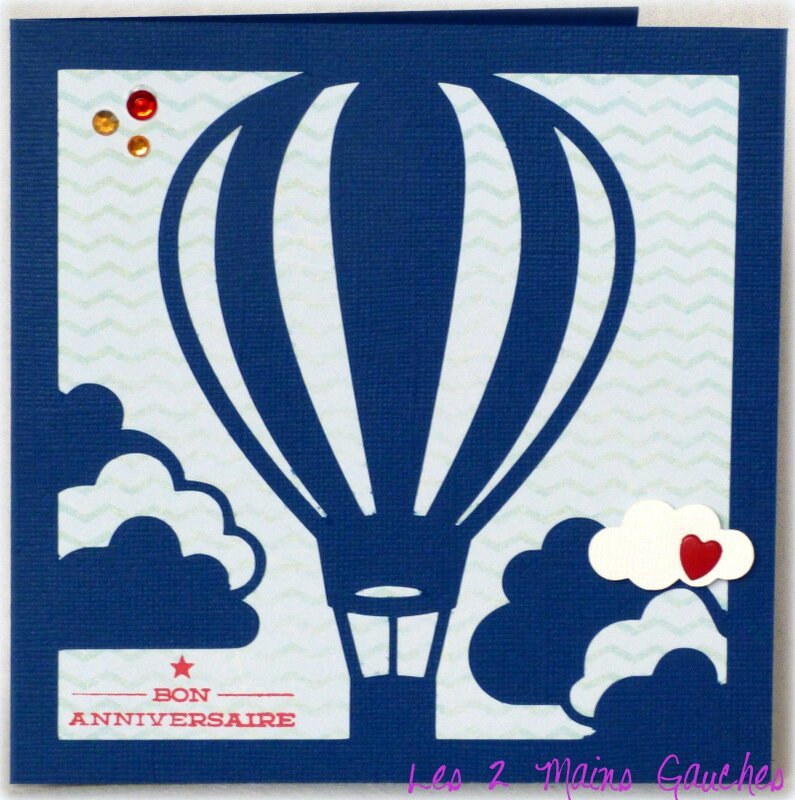 Une Montgolfiere Bleue Des Nuages Un Petit Coeur Une Carte D Anniversaire Masculine Les 2 Mains Gauches