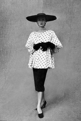 Cristobal Balenciaga  Vintage fashion photography, Fifties fashion, Fashion