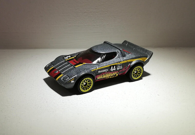 Lancia Stratos (Hotwheels) 01