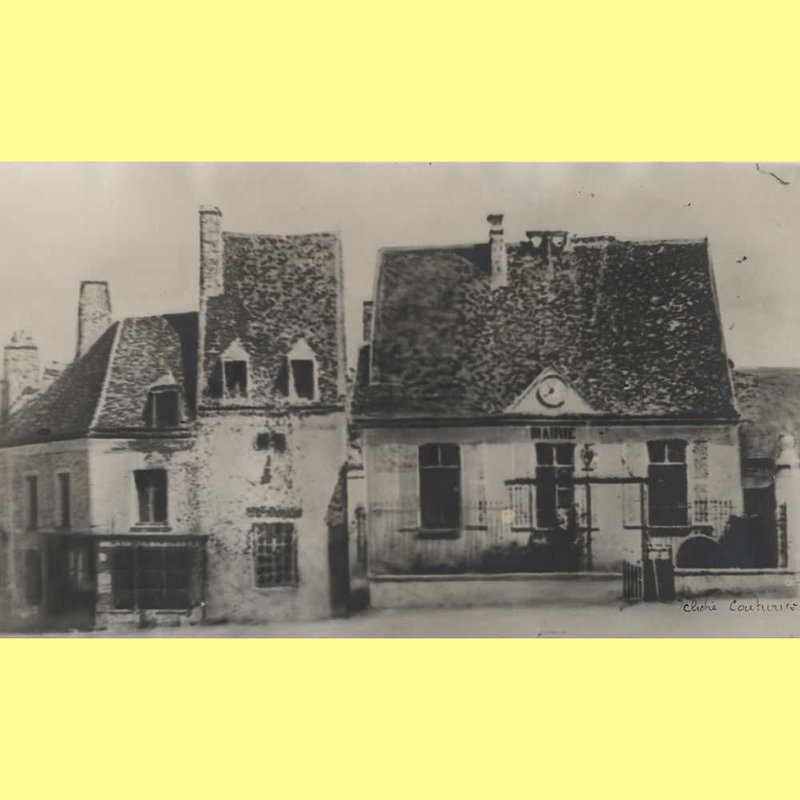95-09-25 1 Nogent ancienne mairie