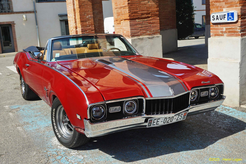 Oldsmobile Cutlass