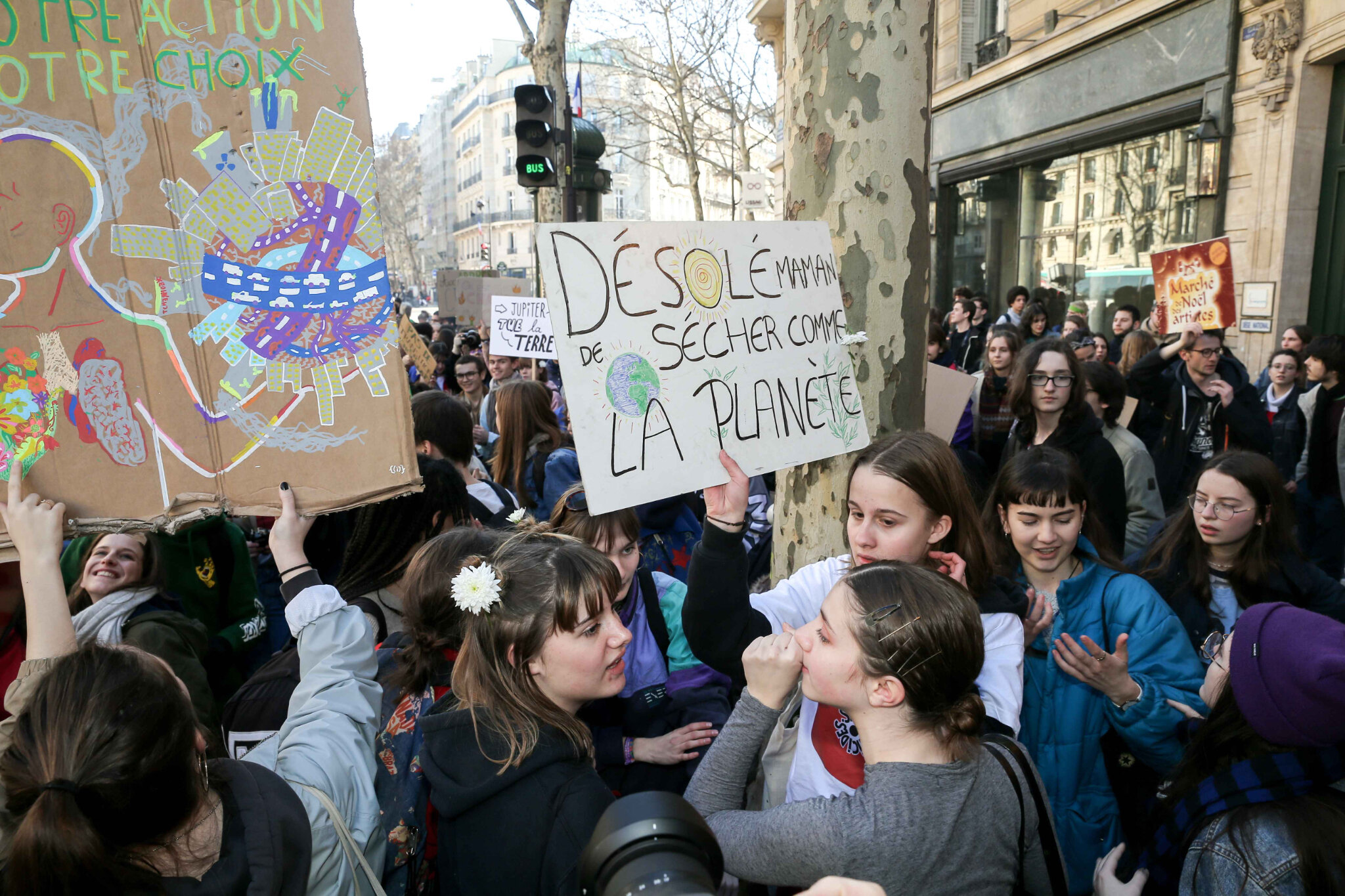 Timide début de mobilisation des jeunes pour le climat à Paris. © Michel Stoupak. Ven 15.02.2019, 14h08m37.