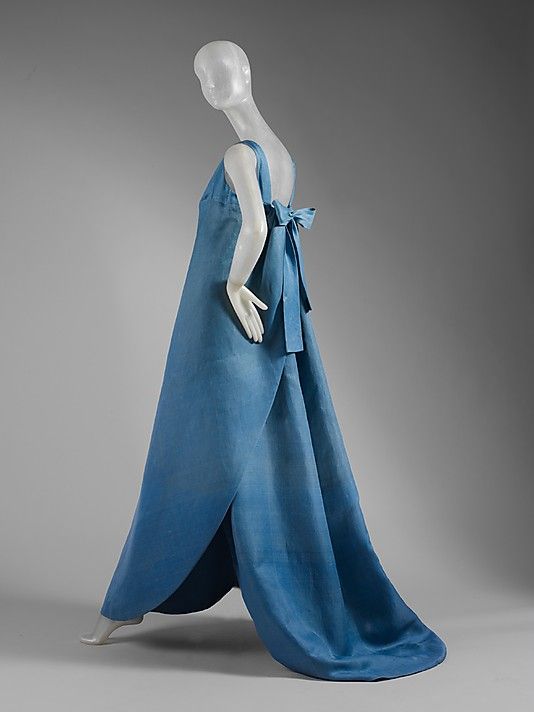 Cristóbal Balenciaga, Woman's Cocktail Dress and Cape, circa 1964 -  Alain.R.Truong