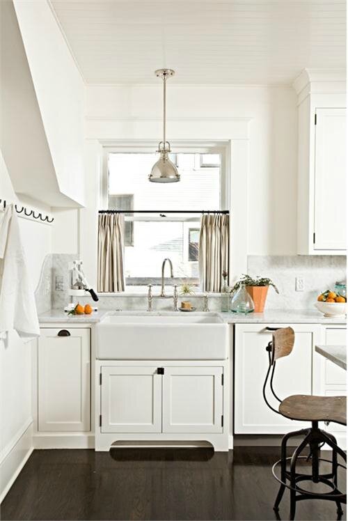 transitional-eclectic-light-kitchen-500