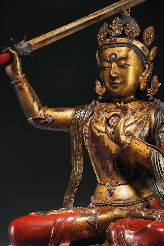 2021_NYR_19401_0820_008(a_magnificent_and_very_rare_large_lacquered_and_gilt_wood_seated_figur015448)
