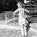 Février / mars 1947, marilyn en maillot de bain pour scudda hoo !