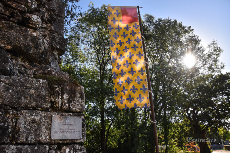 La baronnie de Pouzauges, son donjon de la famille de Thouars (24)