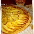 Tarte pâtissière aux pommes & au sirop d'érable (rapide et savoureuse)