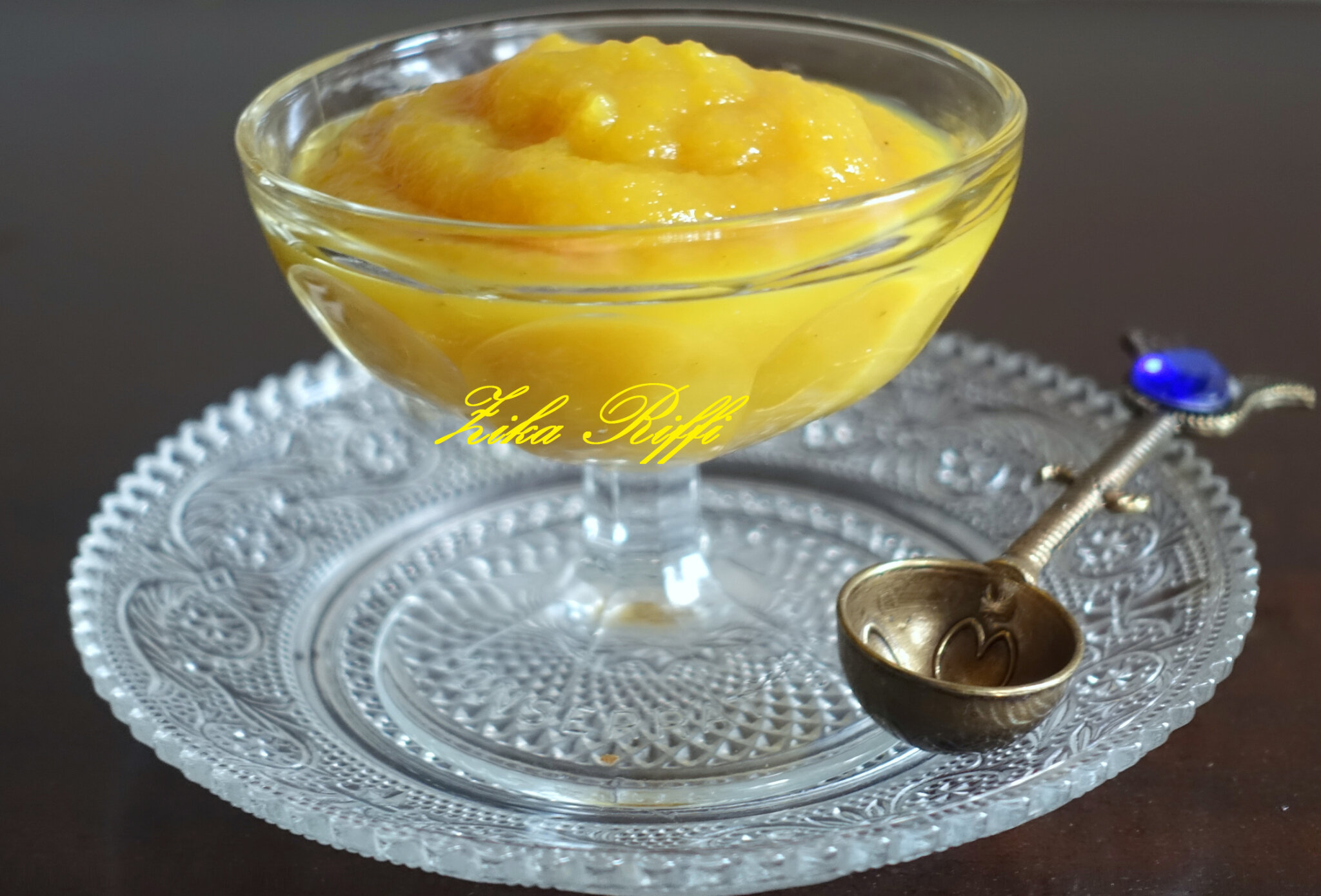 COMPOTE DE POIRES AU SAFRAN ET AUX ÉPICES Cuisine De Zika