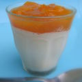 La voie lactée : pannacotta à la vanille et compotée d'abricots