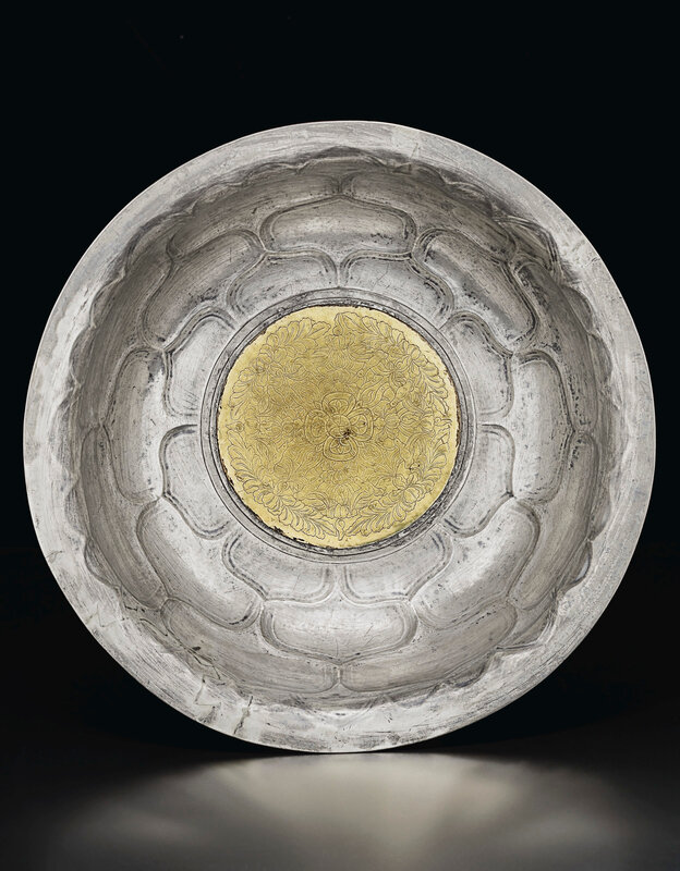 2019_NYR_18338_0551_002(a_very_rare_and_important_large_parcel-gilt_silver_bowl_tang_dynasty)