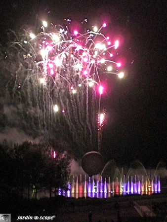 Spectacle pyrotechnique sur l'Erdre