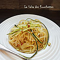 Pâtes au citron ail parmesan et pistaches ... et leurs spaghettis de courgettes crues