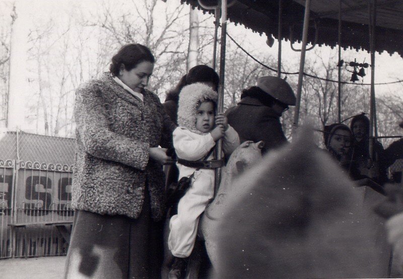 1947, Bois de Vincennes