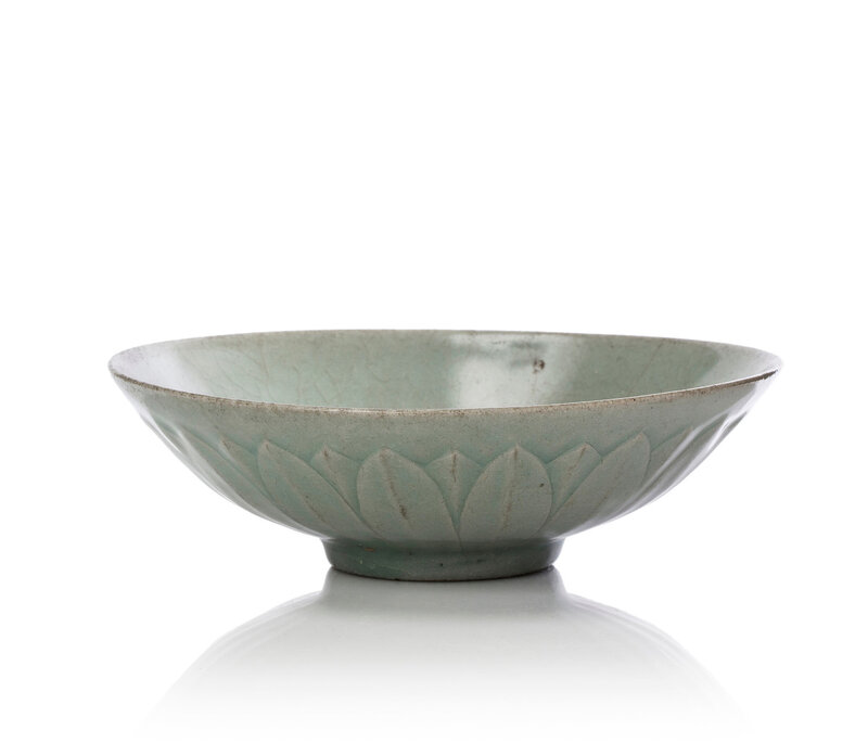 A celadon glazed chrysanthemum flower bowl, Yuan dynasty (1279-1368)