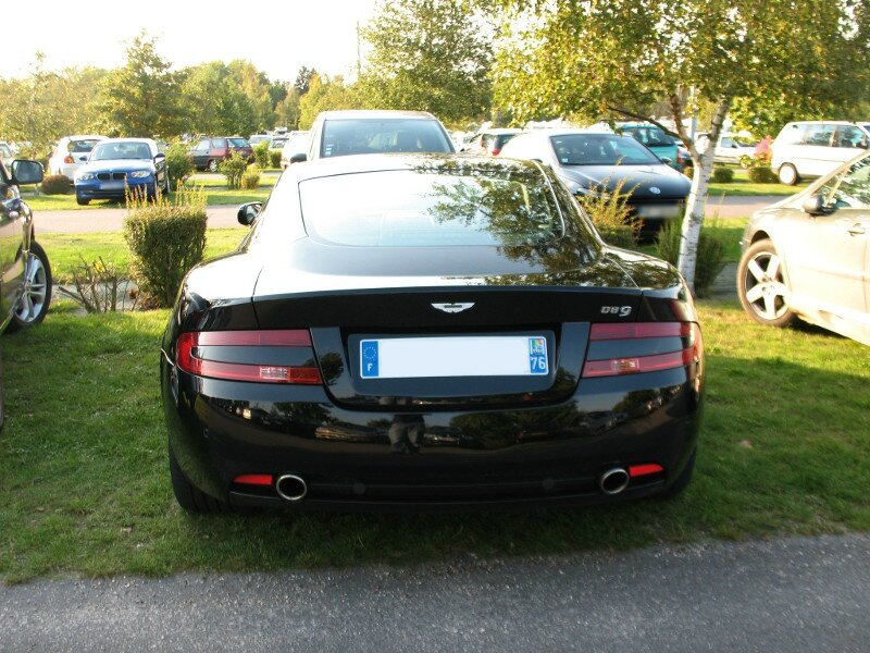 AstonMartinDB9ar