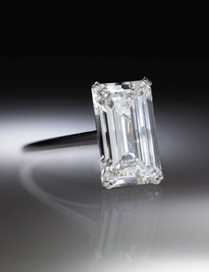 Christie's to Offer a Beautiful Rectangular-Cut Diamond Ring Owned by ...
