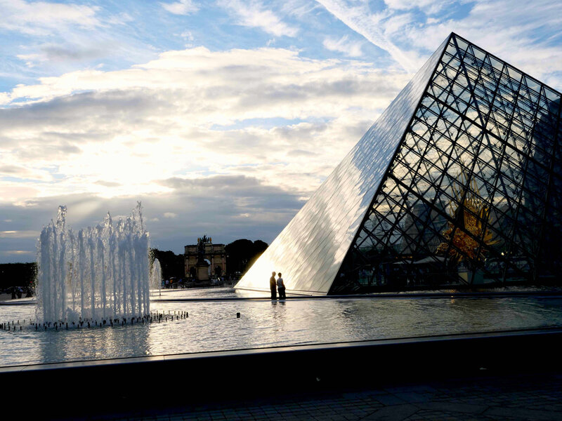 Pyramide aux amoureux par Francois Montagnon auteur-Photographe-© 2017 FOM'SEL & Thanon Oδυσσεύς